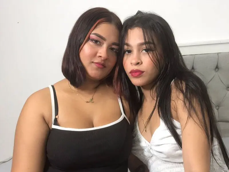 KimberlyAndVale Cumshow Vip